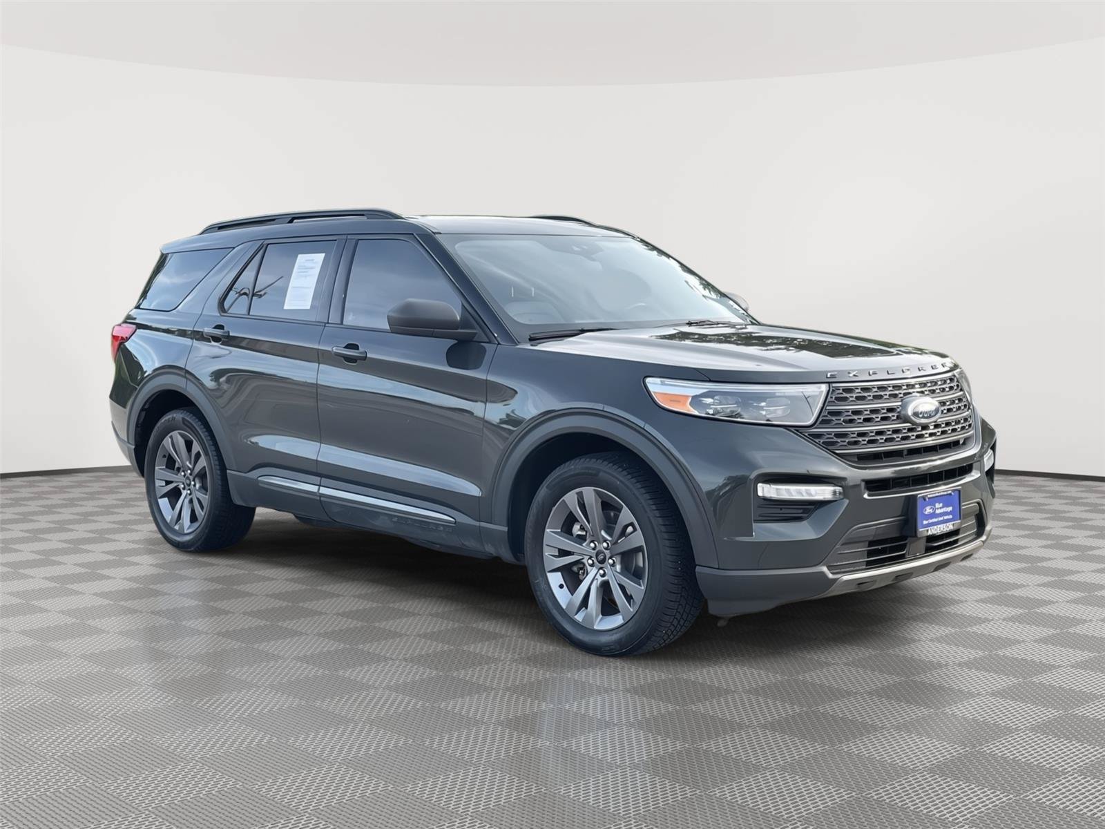 Certified 2021 Ford Explorer XLT w/ Equipment Group 202A AWD/4WD image 5