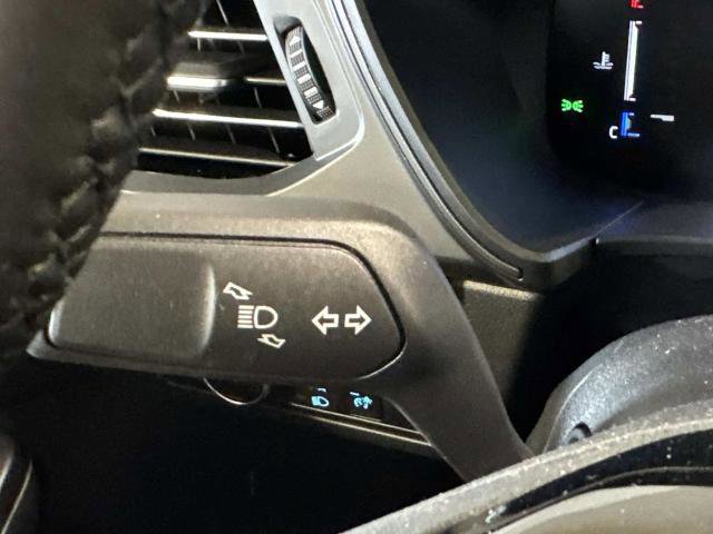 Certified 2025 Ford Escape Base image 22