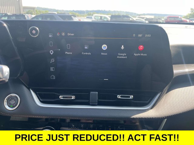 Used 2026 Chevrolet Equinox LT w/ Safety and Technology Package FWD image 28