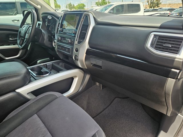 Used 2021 Nissan Titan SV w/ SV Convenience Package image 22