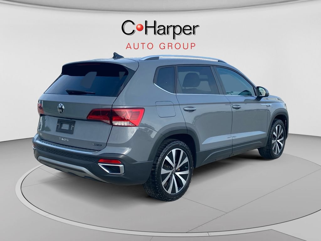 Used 2022 Volkswagen Taos SE AWD/4WD image 3
