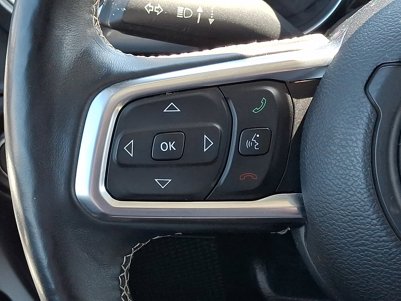 Used 2018 Jeep Wrangler Unlimited Sahara w/ Cold Weather Group image 23