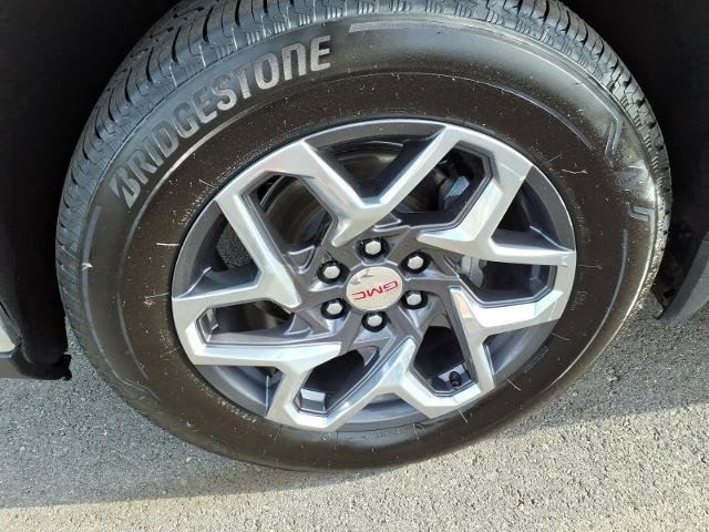 Used 2024 GMC Sierra 1500 SLT w/ SLT Premium Plus Package AWD/4WD image 7