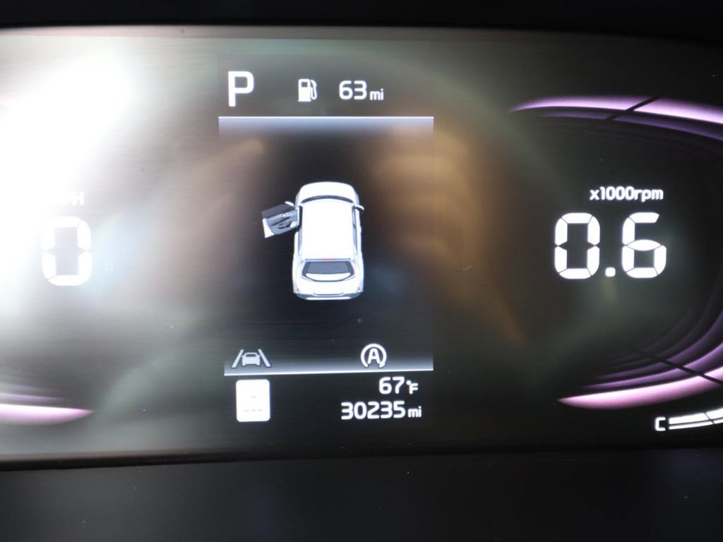 Used 2025 Kia Soul LX w/ LX Technology Package image 18