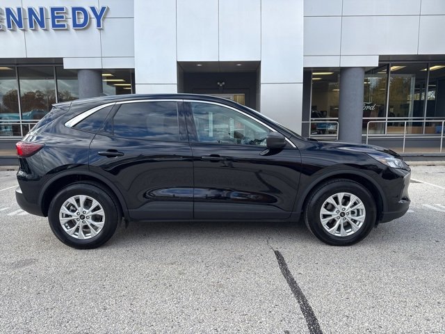 Certified 2023 Ford Escape Active image 11