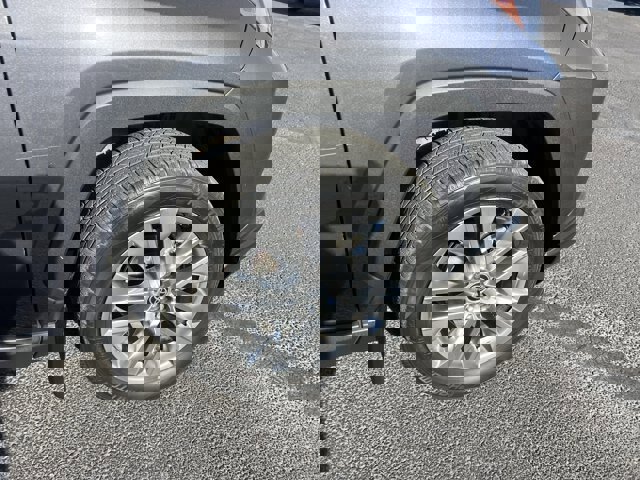 Used 2023 Toyota RAV4 XLE Premium image 3