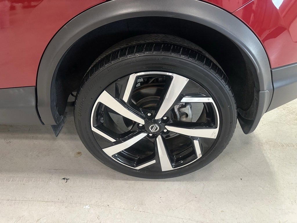 Used 2022 Nissan Rogue Sport SL image 25