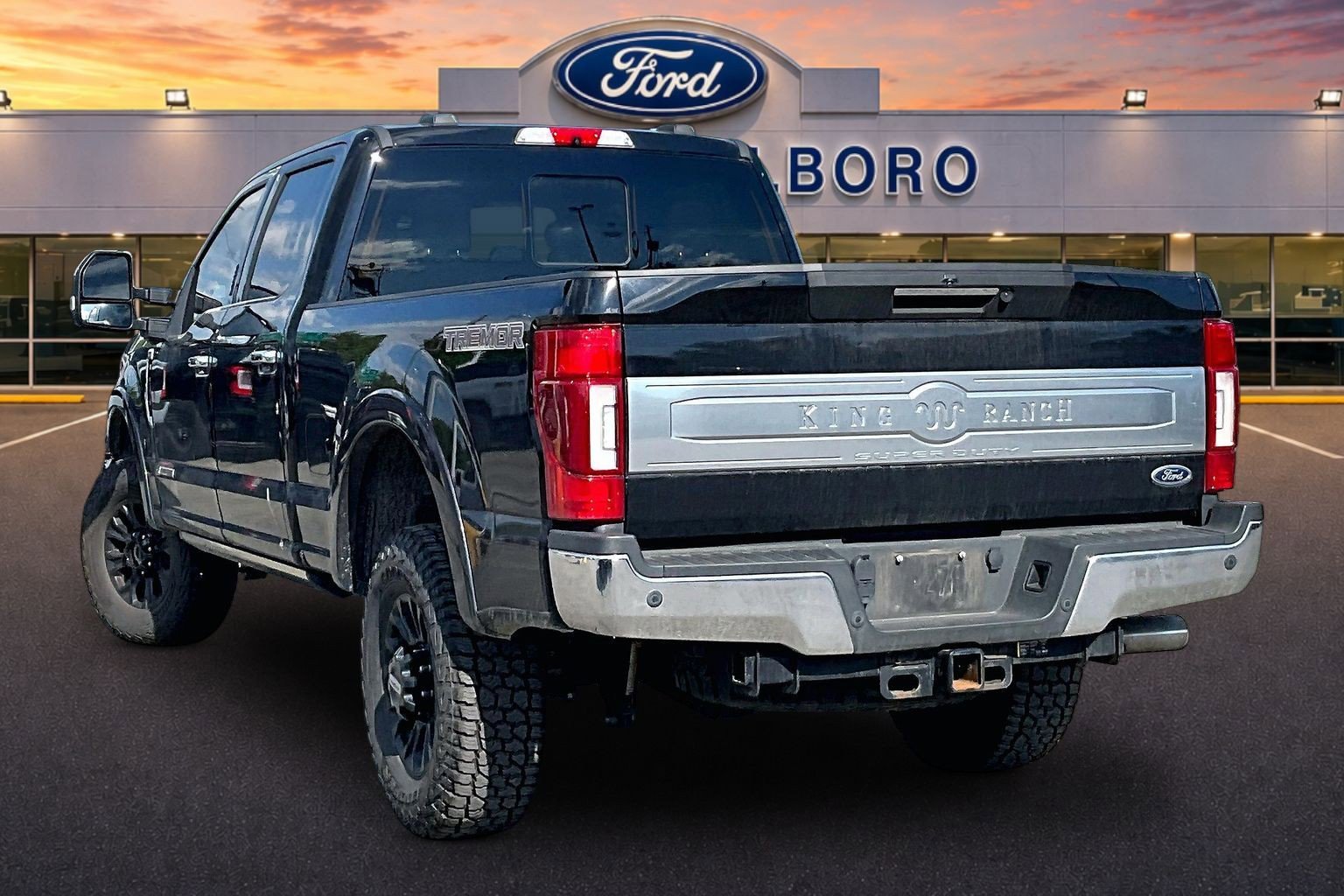 Certified 2022 Ford F250 King Ranch w/ Tremor Off-Road Package AWD/4WD image 2