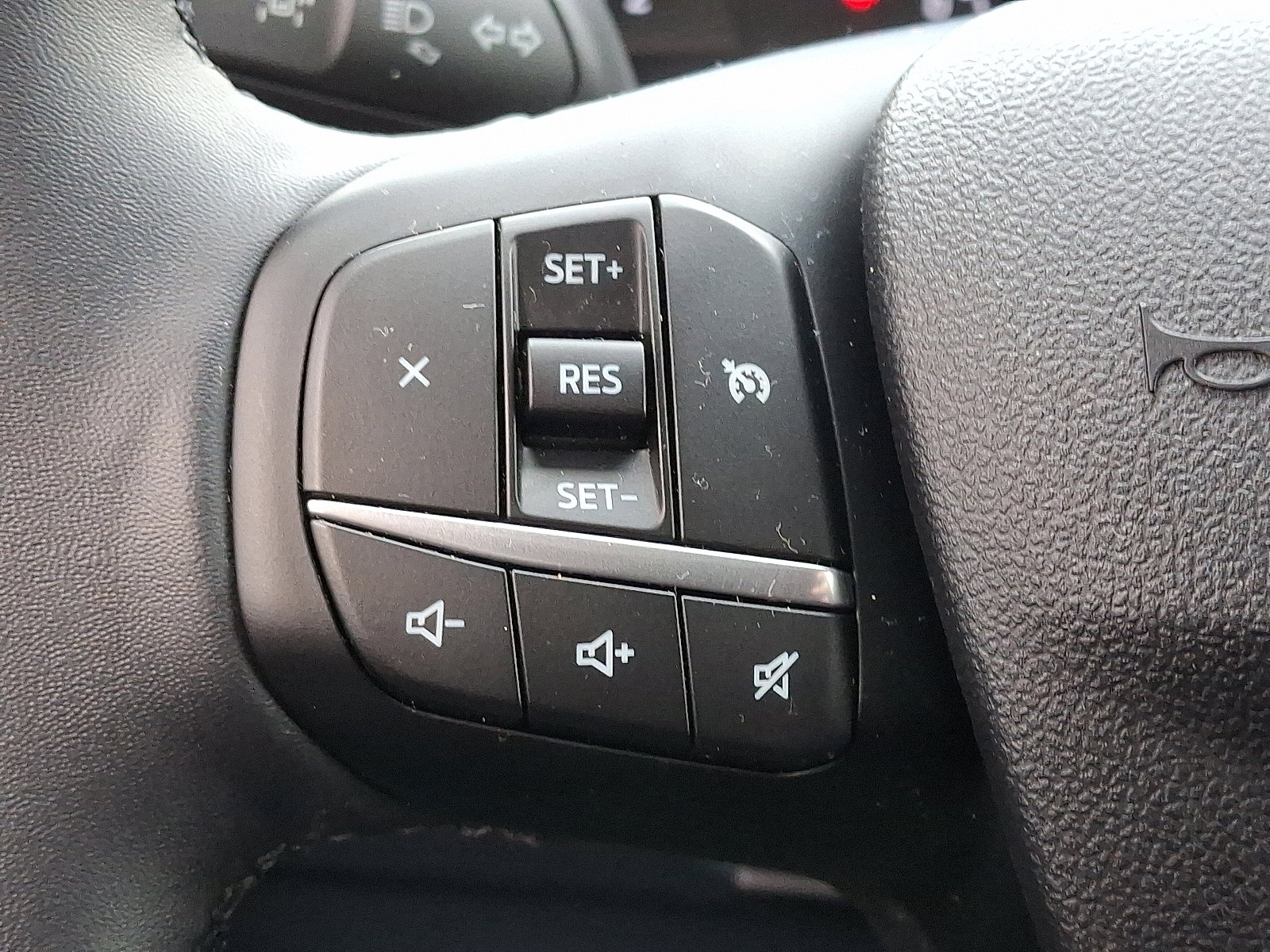 Certified 2024 Ford Maverick XLT w/ XLT Luxury Package image 24