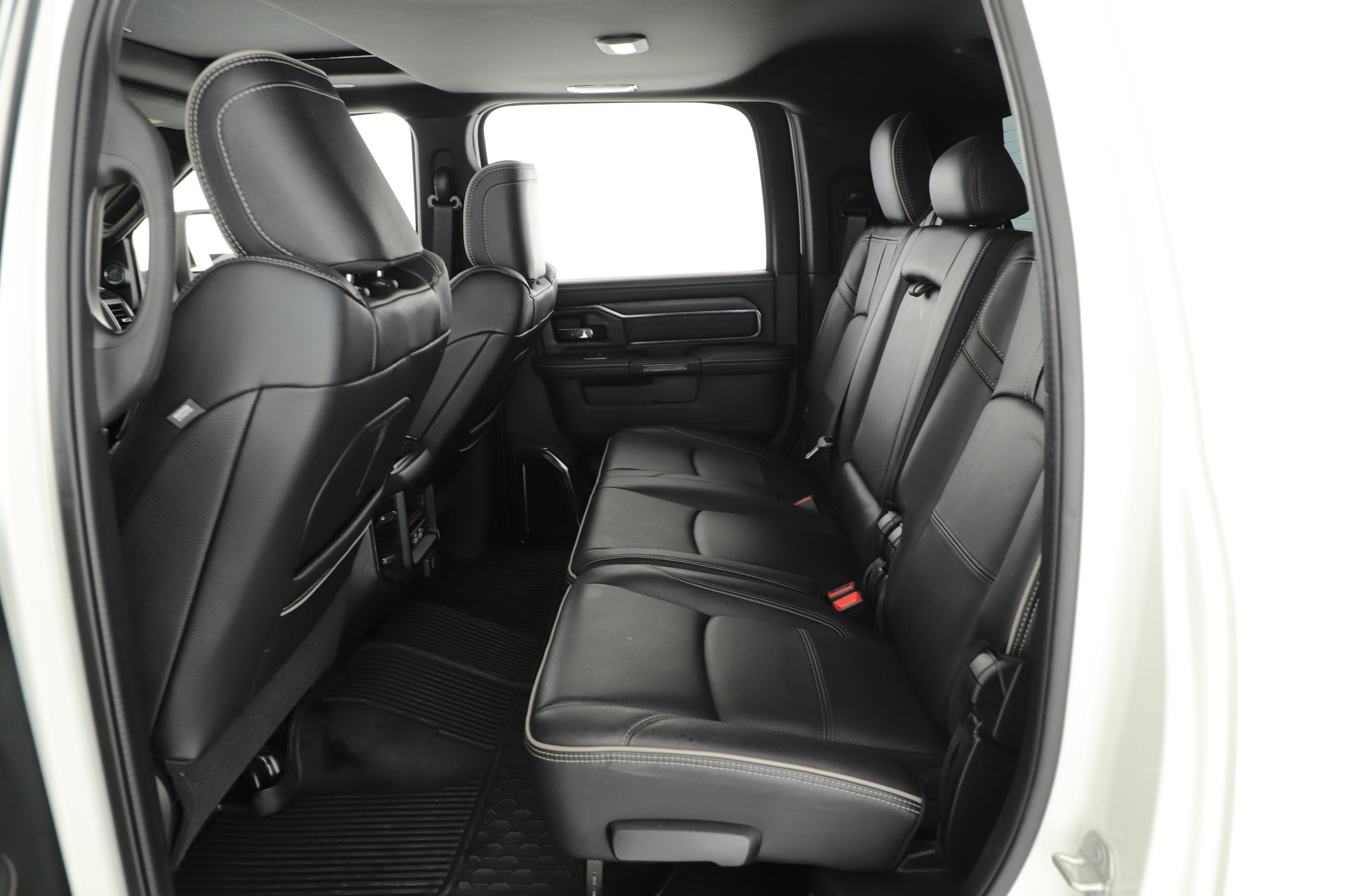 Used 2024 RAM 2500 Limited image 28