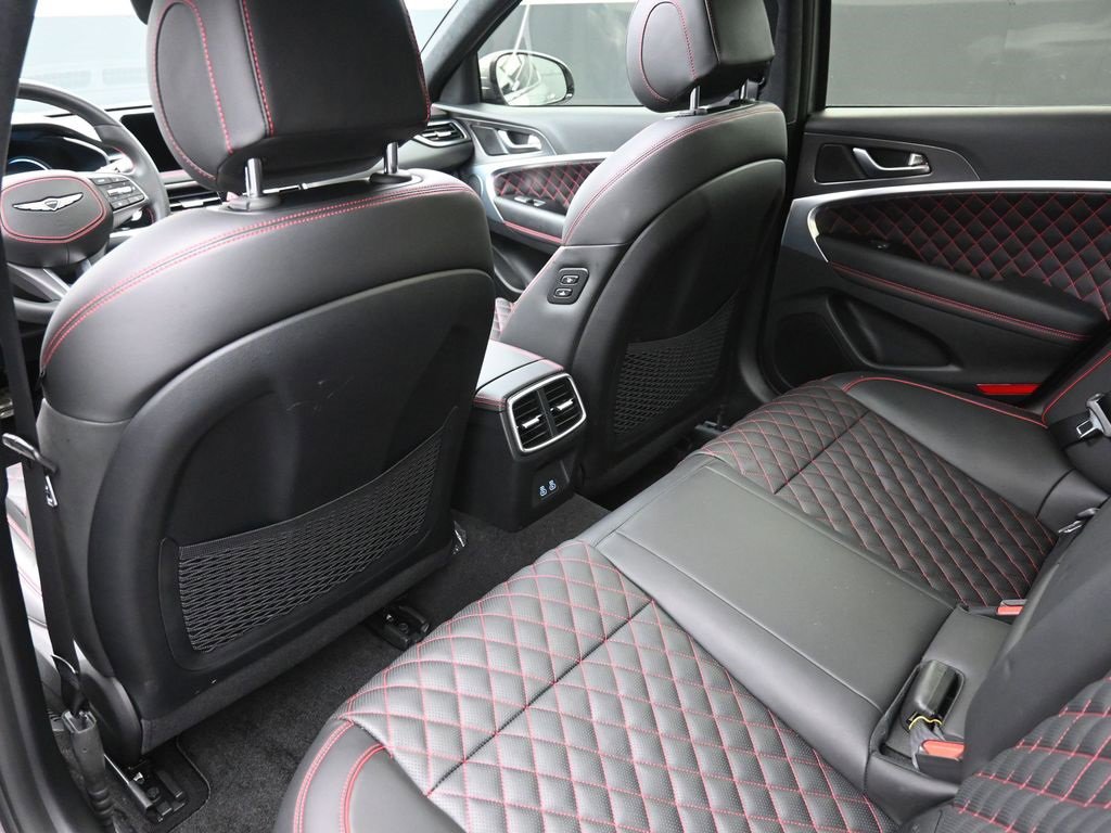 Used 2024 Genesis G70 3.3T Advanced w/ Sport Prestige Package image 26