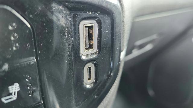 Used 2024 GMC Sierra 1500 SLT image 16