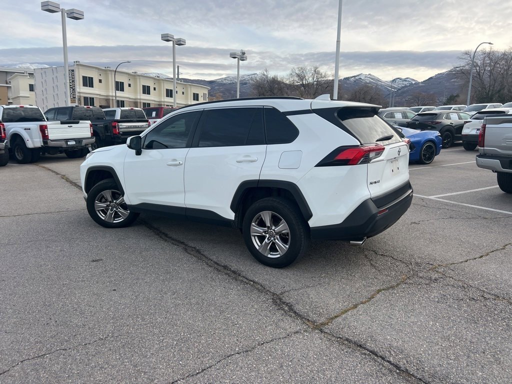 Used 2023 Toyota RAV4 XLE image 10