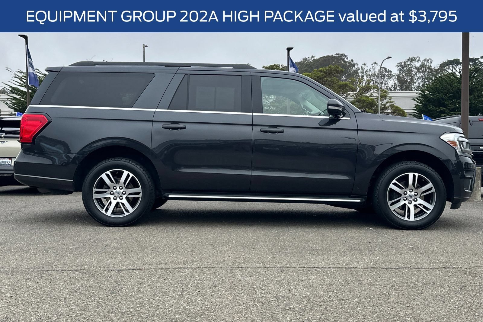 Certified 2023 Ford Expedition Max XLT AWD/4WD image 4