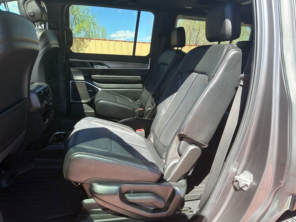 Used 2023 Jeep Wagoneer Series II image 21