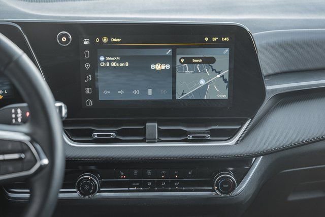 Used 2025 Chevrolet Equinox LT image 28