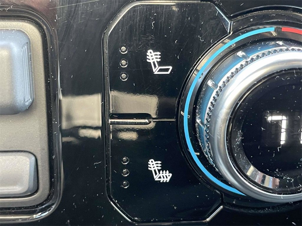 Used 2024 GMC Sierra 1500 Elevation image 19