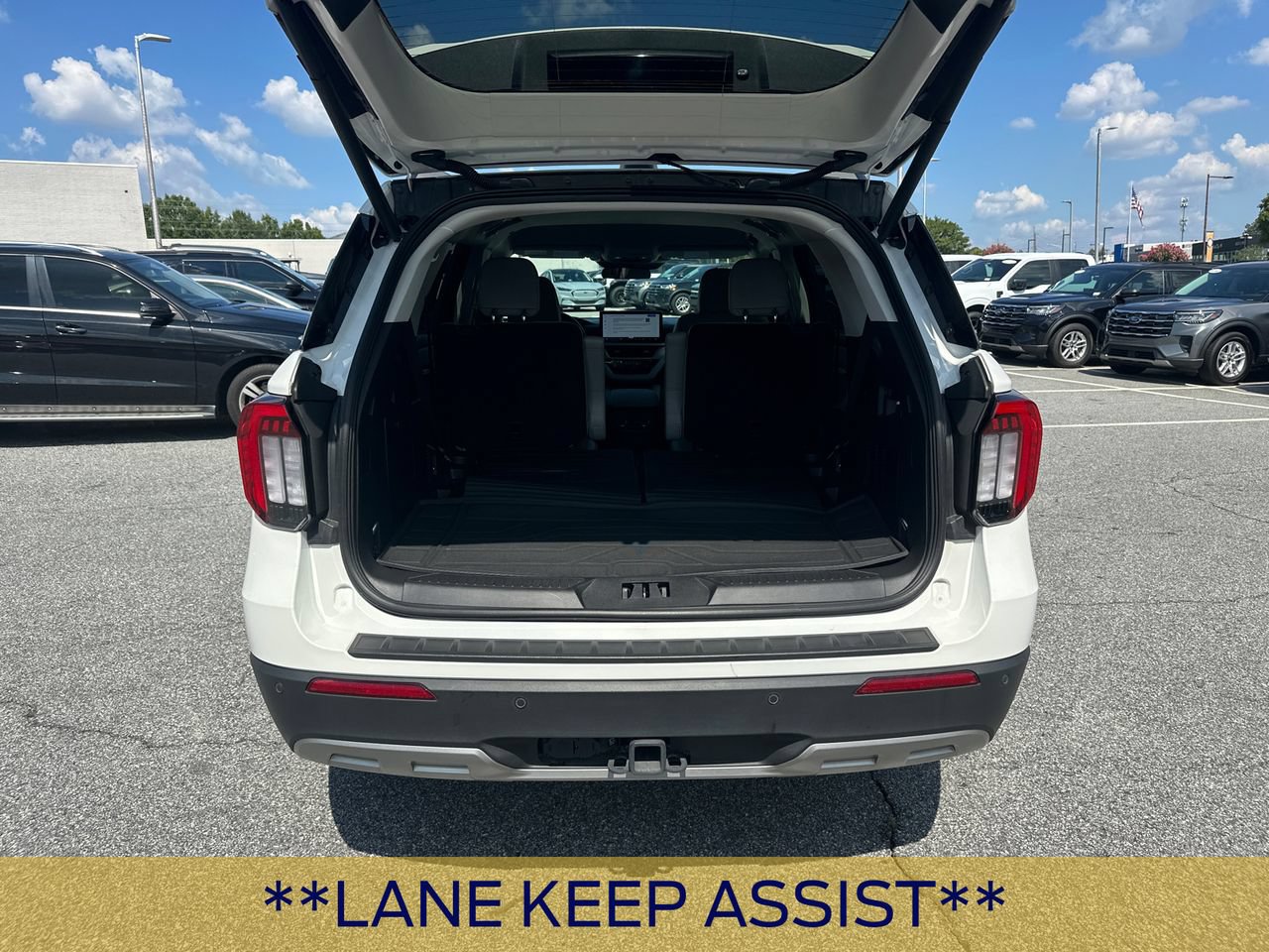 Certified 2025 Ford Explorer Active w/ Active Comfort Package AWD/4WD image 20
