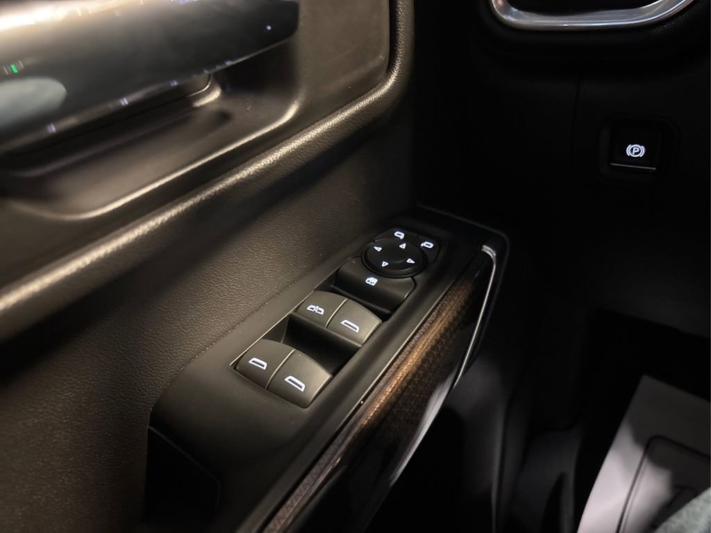 Used 2019 Chevrolet Silverado 1500 RST AWD/4WD image 35