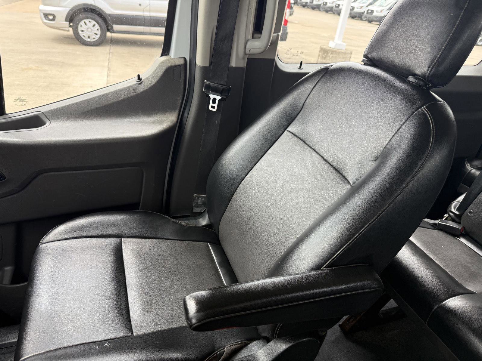 Certified 2020 Ford Transit 350 XL image 17