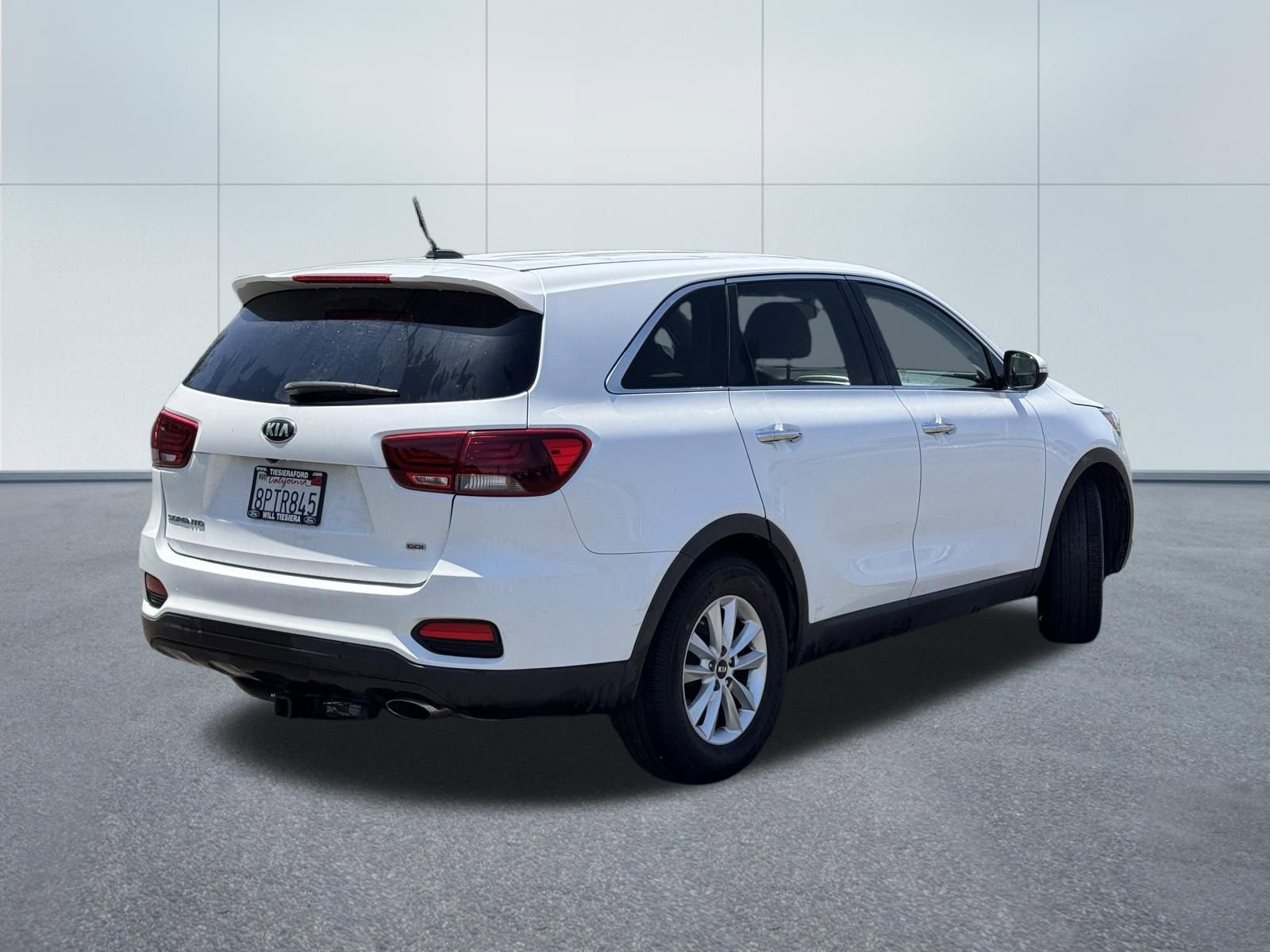 Used 2020 Kia Sorento LX FWD image 3