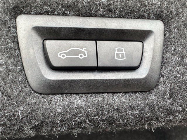 Used 2023 BMW 530i xDrive w/ Convenience Package AWD/4WD image 29