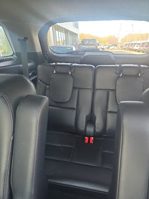 Certified 2023 Ford Explorer XLT w/ Equipment Group 202A AWD/4WD image 15