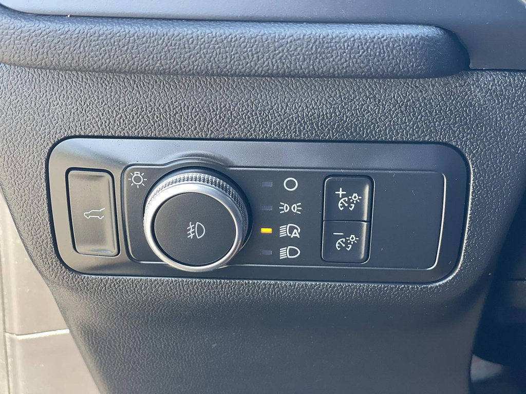 Certified 2022 Ford Escape SEL AWD/4WD image 19