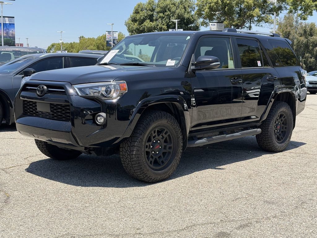 Used 2024 Toyota 4Runner SR5 Premium w/ Moonroof Package AWD/4WD image 3