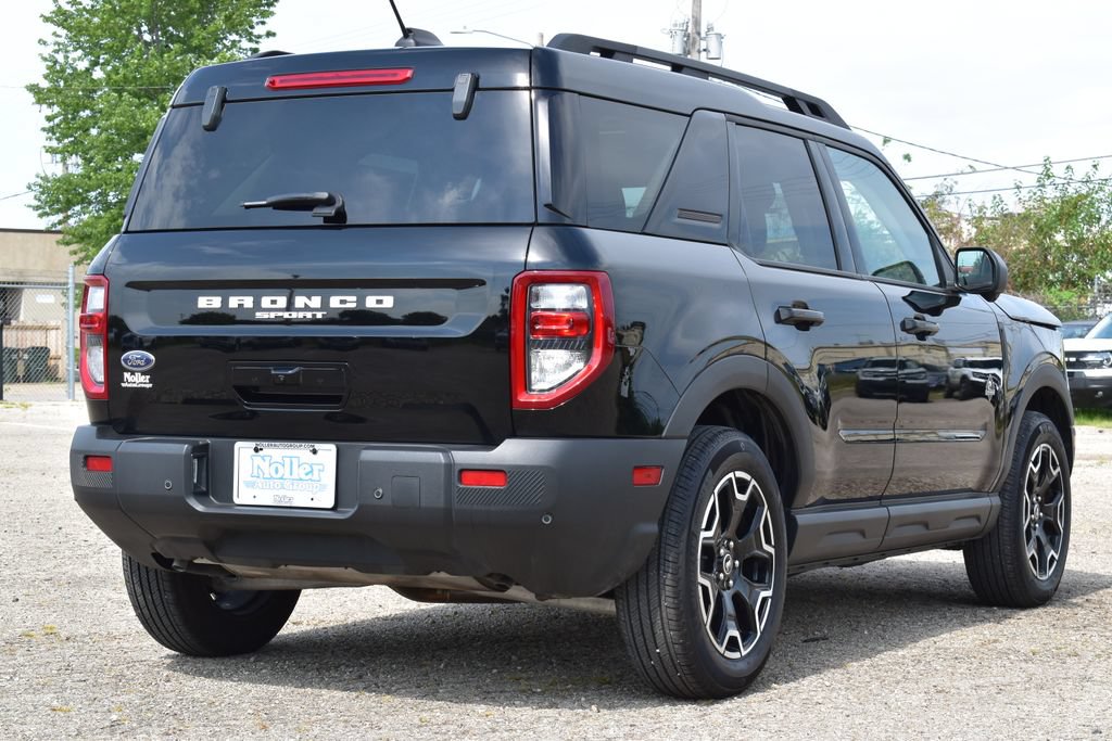 Certified 2025 Ford Bronco Sport Outer Banks w/ Outer Banks Tech Package+ AWD/4WD image 8
