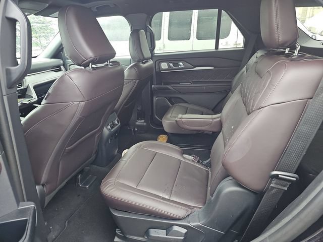 Certified 2025 Ford Explorer Platinum w/ LUX Leather Package AWD/4WD image 22