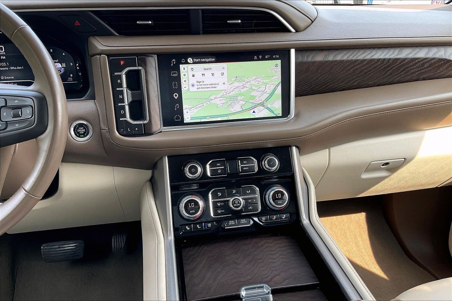 Used 2023 GMC Yukon XL Denali w/ Max Trailering Package AWD/4WD image 6