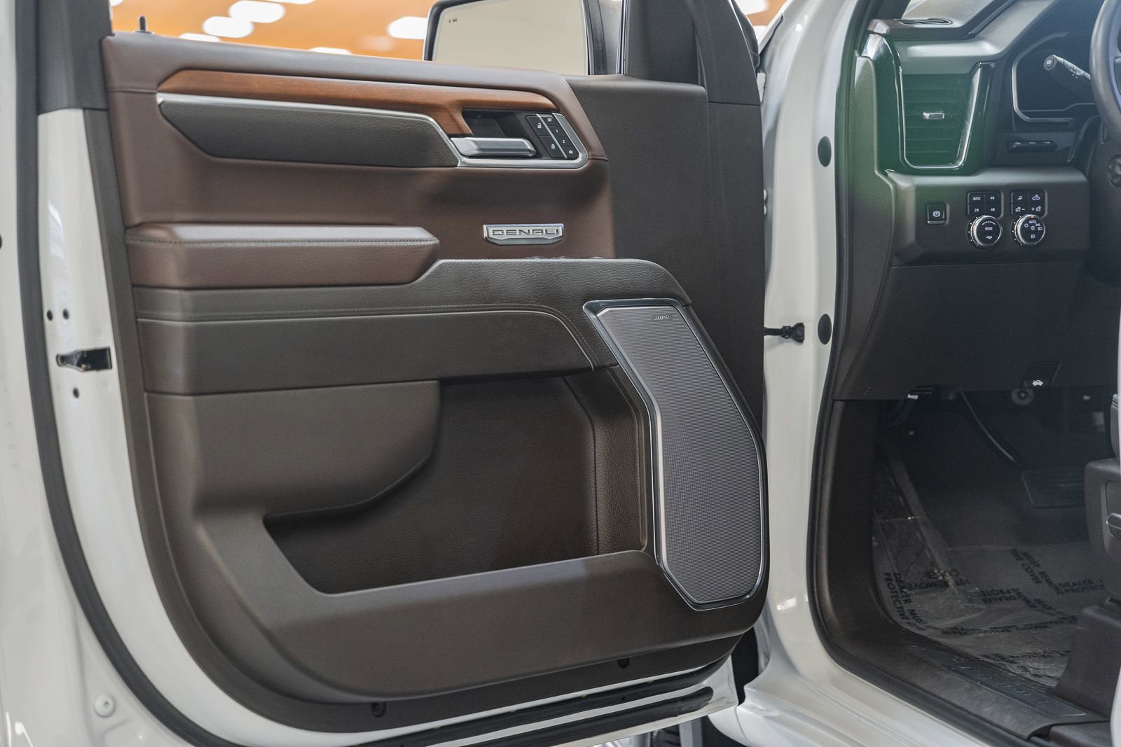 Used 2023 GMC Sierra 1500 Denali w/ Denali Reserve Package AWD/4WD image 52