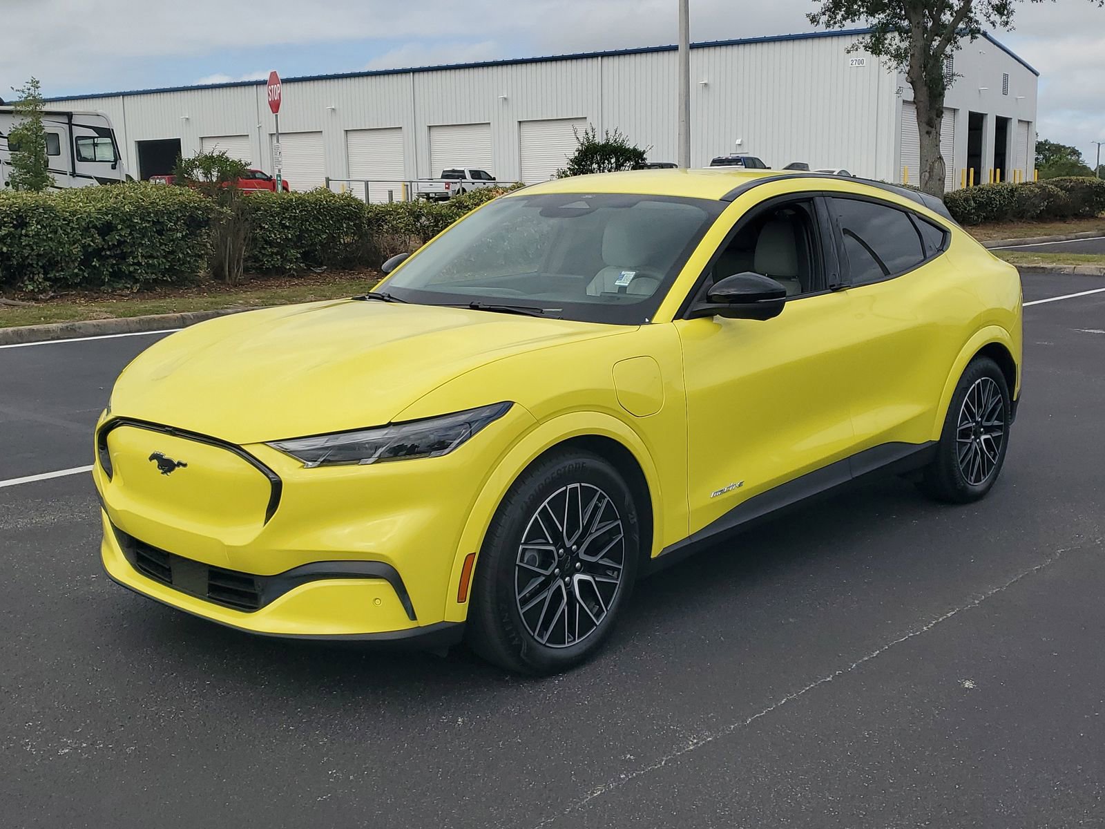 Certified 2025 Ford Mustang Mach-E Premium RWD image 2