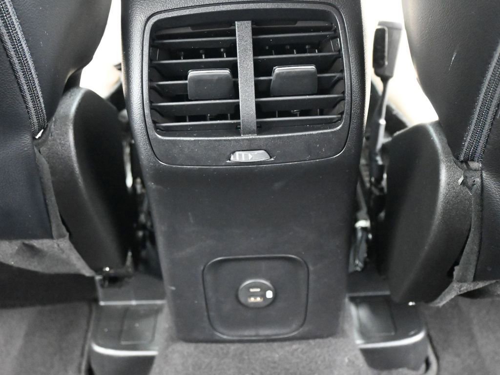 Certified 2022 Ford Escape Titanium w/ Class II Trailer Tow Package image 52