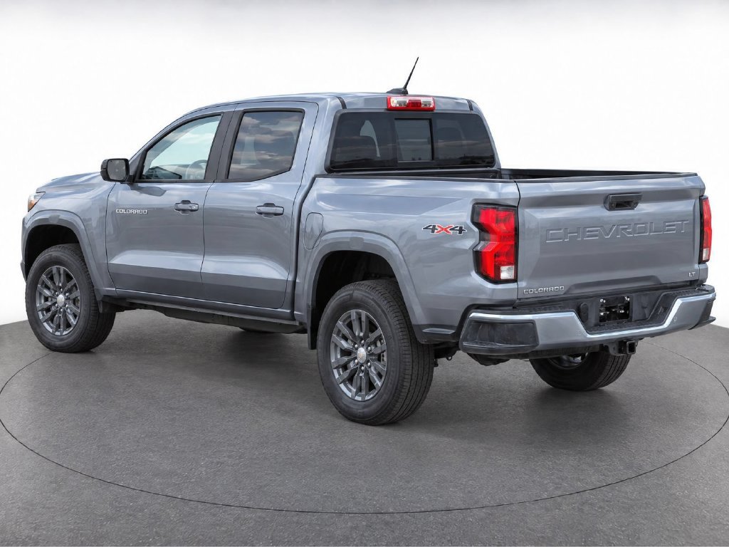 Used 2023 Chevrolet Colorado LT w/ LT Convenience Package AWD/4WD image 4