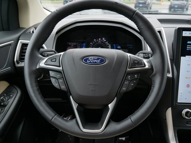 Certified 2023 Ford Edge SEL w/ Convenience Package AWD/4WD image 17