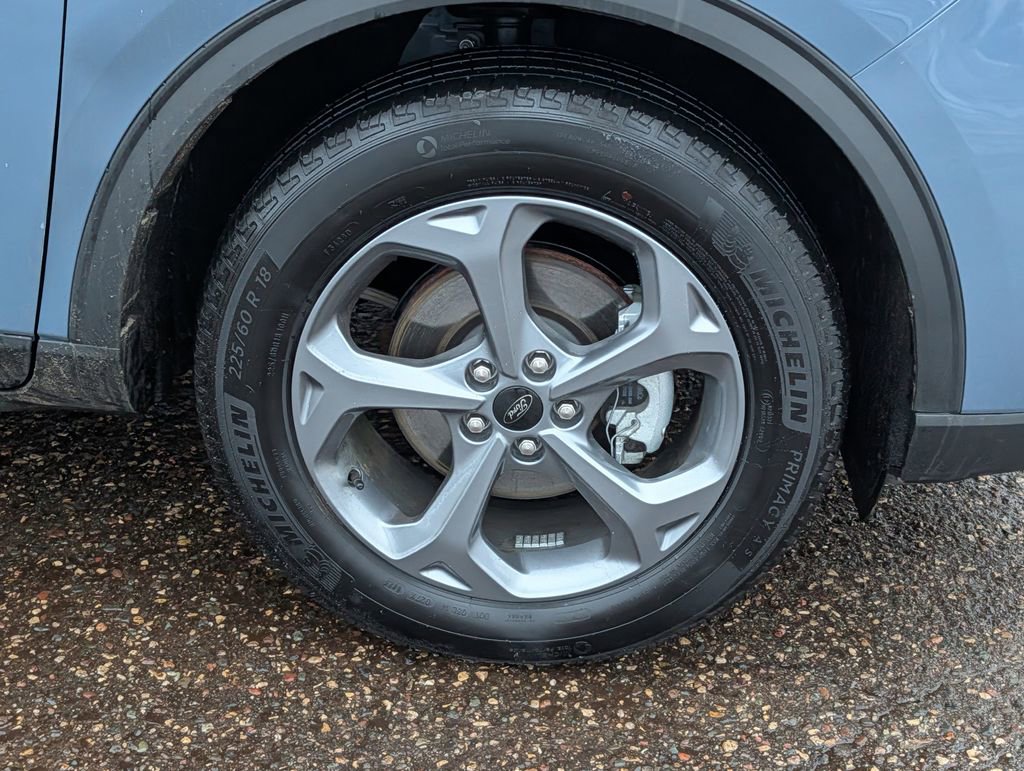 Certified 2025 Ford Escape ST-Line image 7