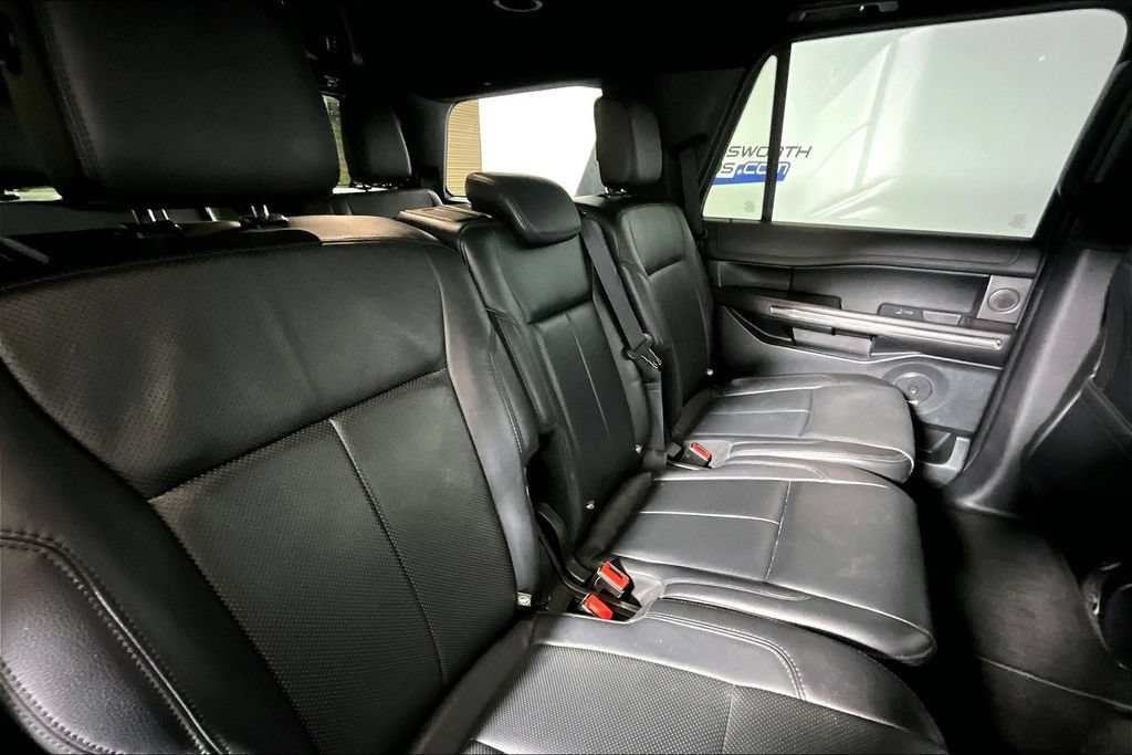 Certified 2018 Ford Expedition XLT w/ Equipment Group 202A AWD/4WD image 22
