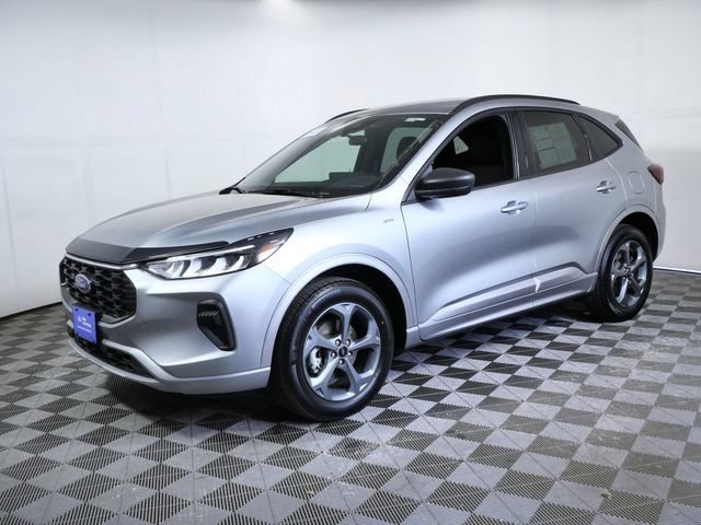 Certified 2023 Ford Escape ST-Line w/ Tech Pack #1 AWD/4WD image 5