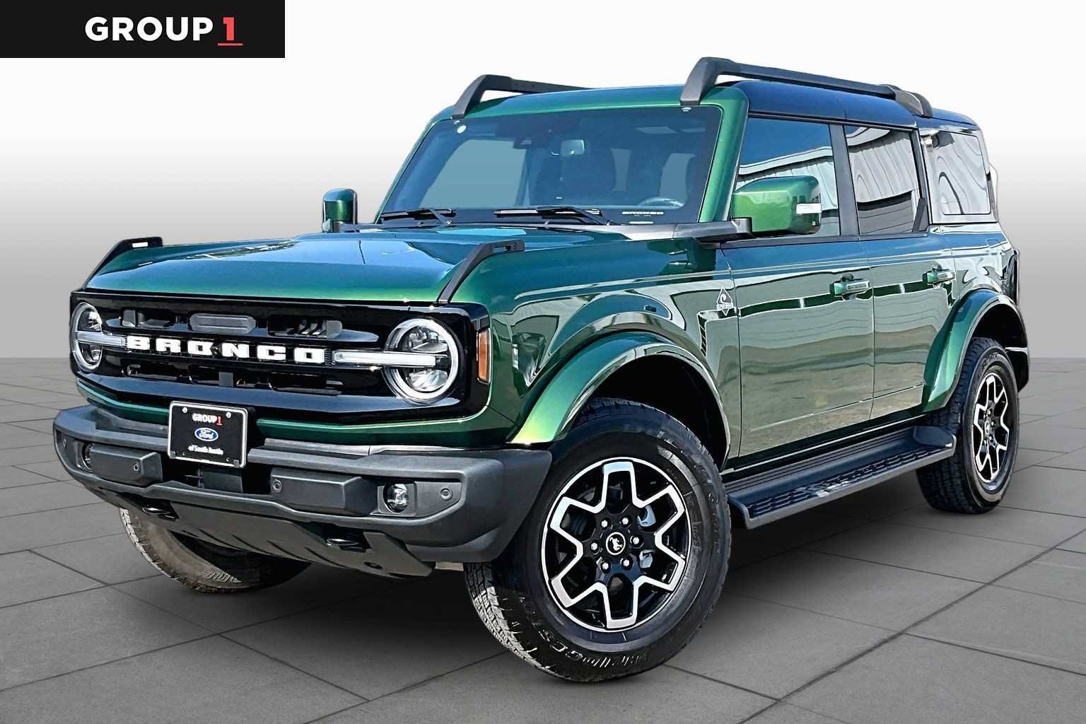 Certified 2025 Ford Bronco Outer Banks AWD/4WD image 1