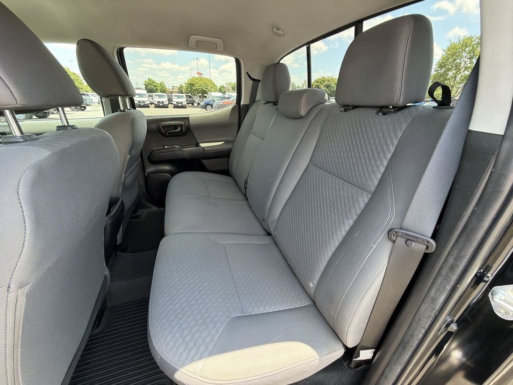 Used 2022 Toyota Tacoma SR AWD/4WD image 22