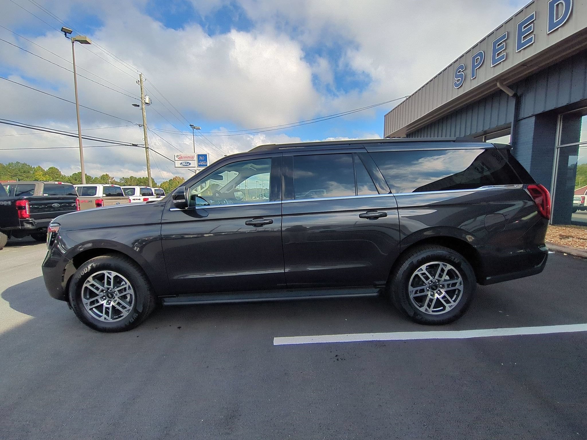 Certified 2025 Ford Expedition Max Active RWD image 10