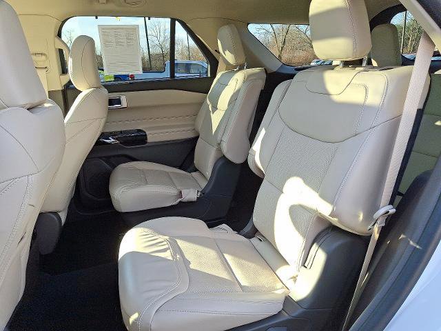 Certified 2023 Ford Explorer Platinum w/ Technology Package image 10