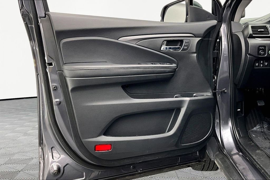 Used 2025 Honda Ridgeline RTL image 24