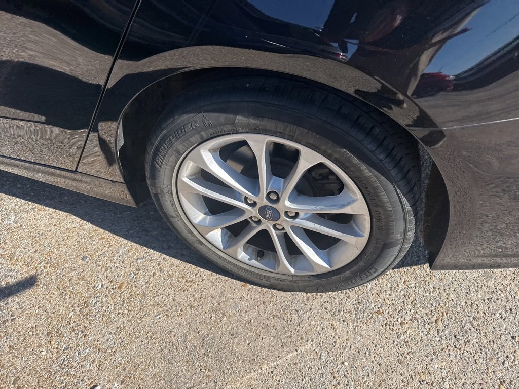 Certified 2020 Ford Fusion SE image 12