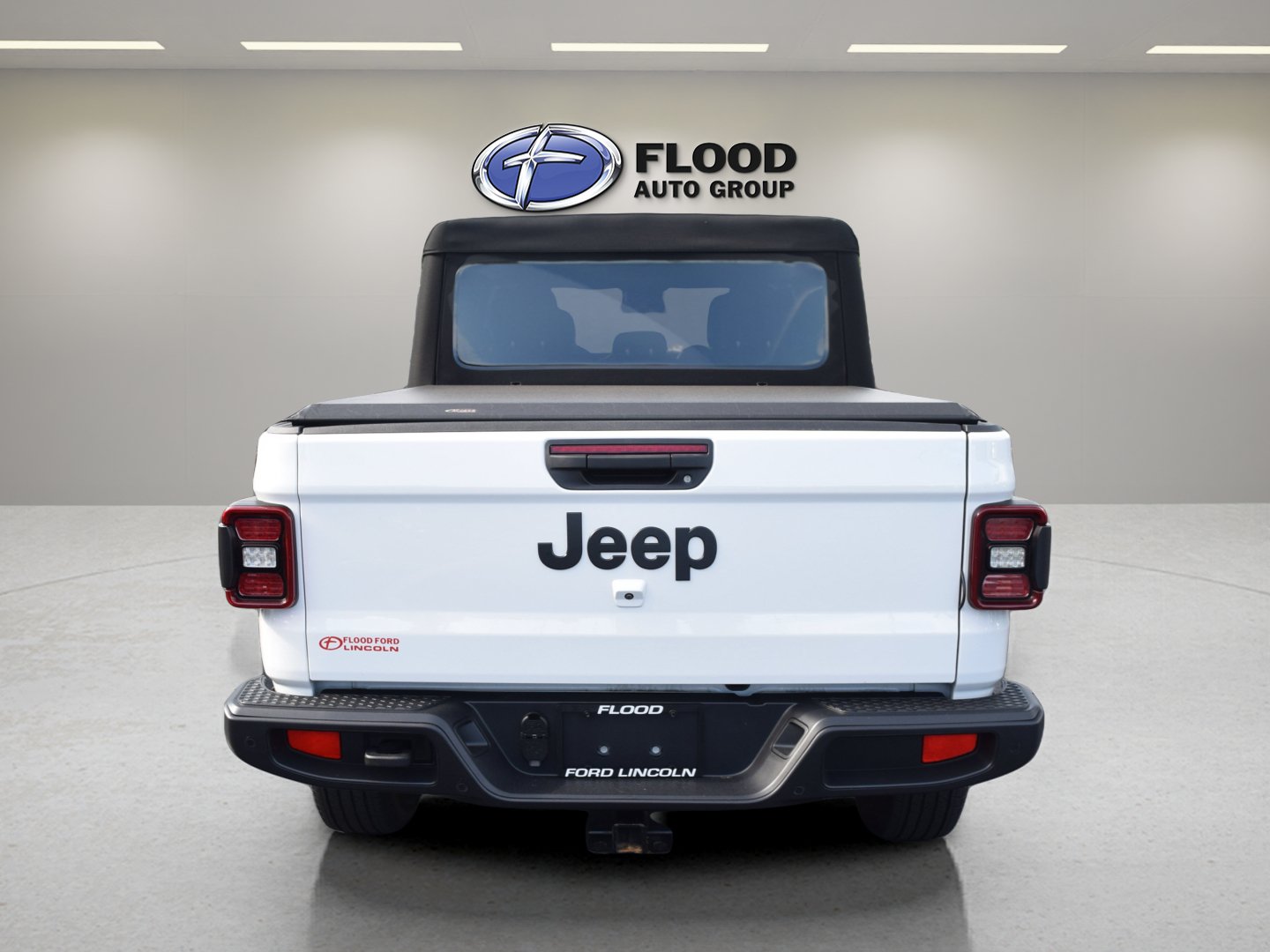 Used 2025 Jeep Gladiator Sport w/ Premium Package AWD/4WD image 5