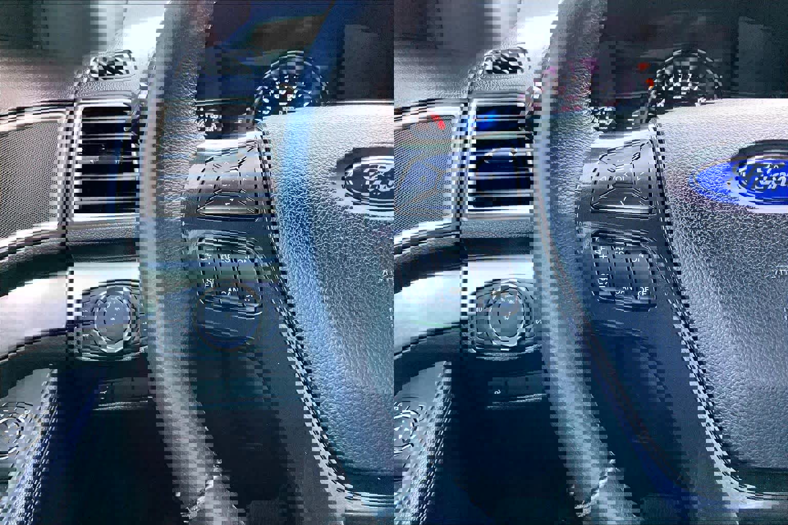 Certified 2017 Ford Explorer XLT w/ Equipment Group 202A image 26