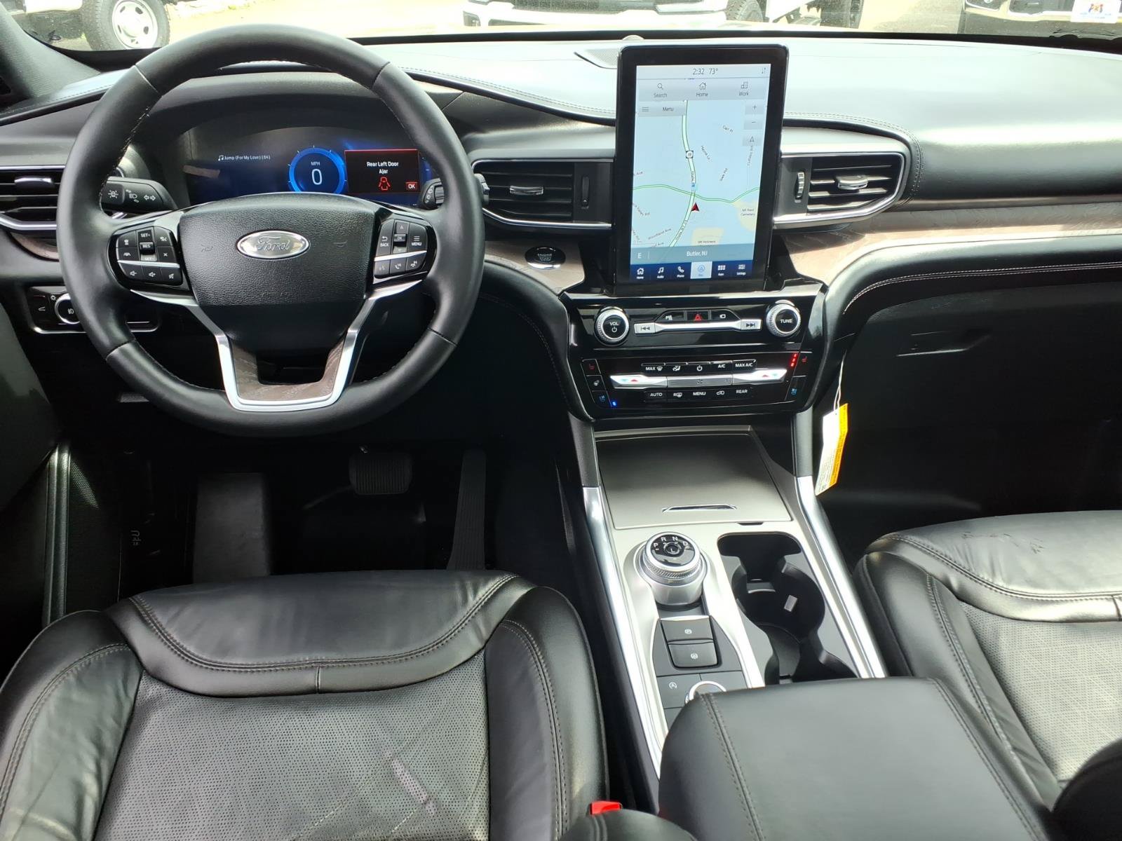 Certified 2023 Ford Explorer Platinum w/ Technology Package AWD/4WD image 12