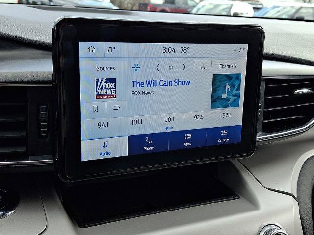 Certified 2024 Ford Explorer XLT w/ Equipment Group 202A image 17